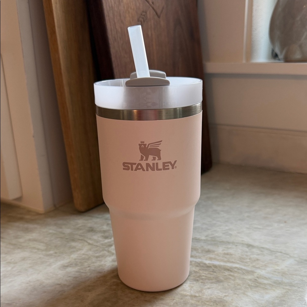 Stanley Rose Quartz 20oz Quencher